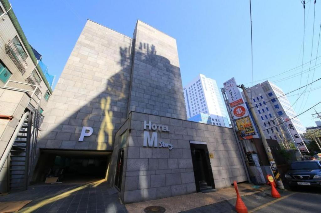 Hotel M Story Suwon Bagian luar foto